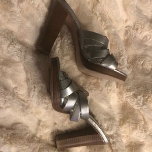 Steve Madden Platform Slides